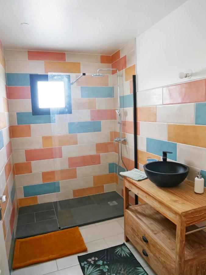 Tropical Suites แซ็ง-ปีแยร์ ภายนอก รูปภาพ